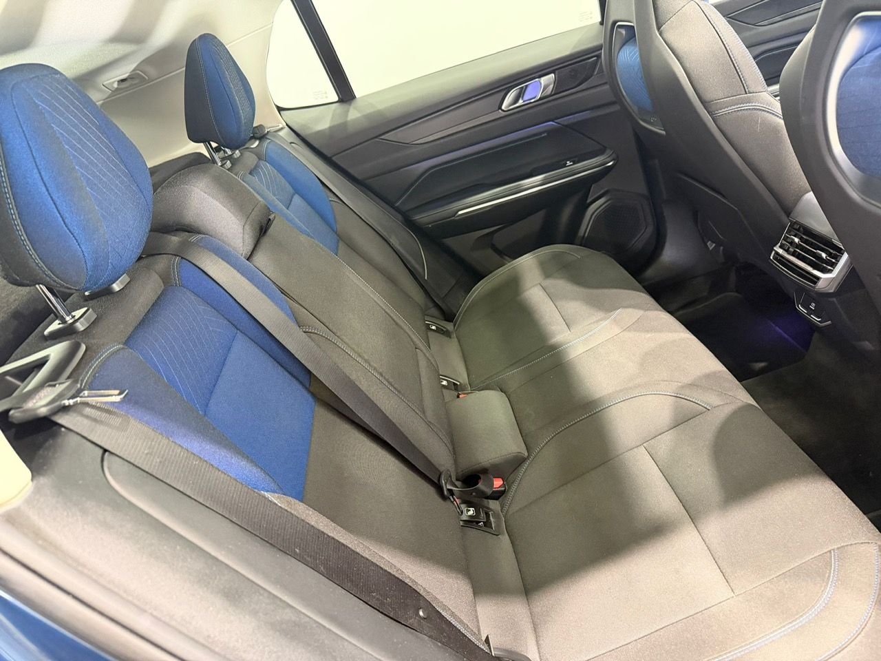 LYNK&CO 01 1.5PHEV AUTO 261CV - Imagen 15