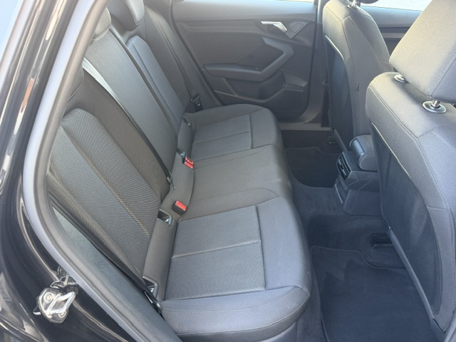 AUDI A3 SPORTBACK 30TFSi STRONIC - Imagen 17