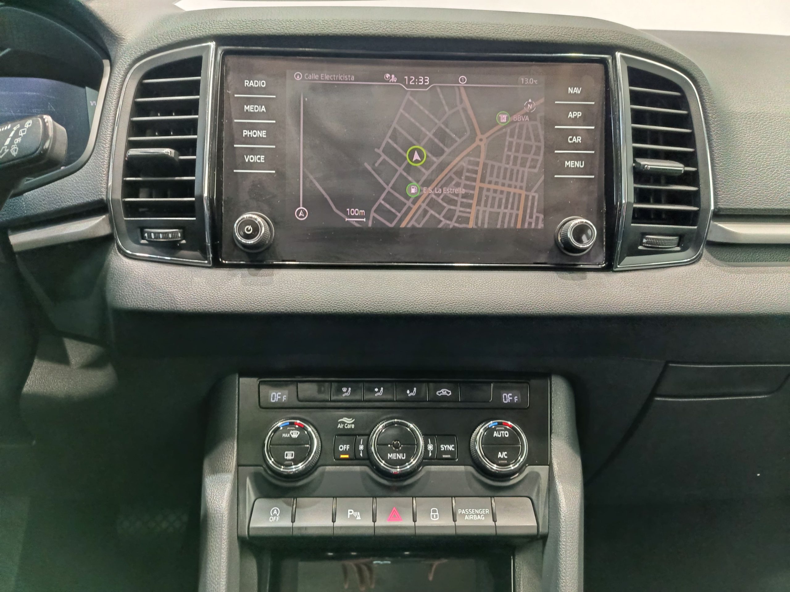 SKODA KAROQ 2.0TDI DSG 4X4 AMBITION 150CV - Imagen 17