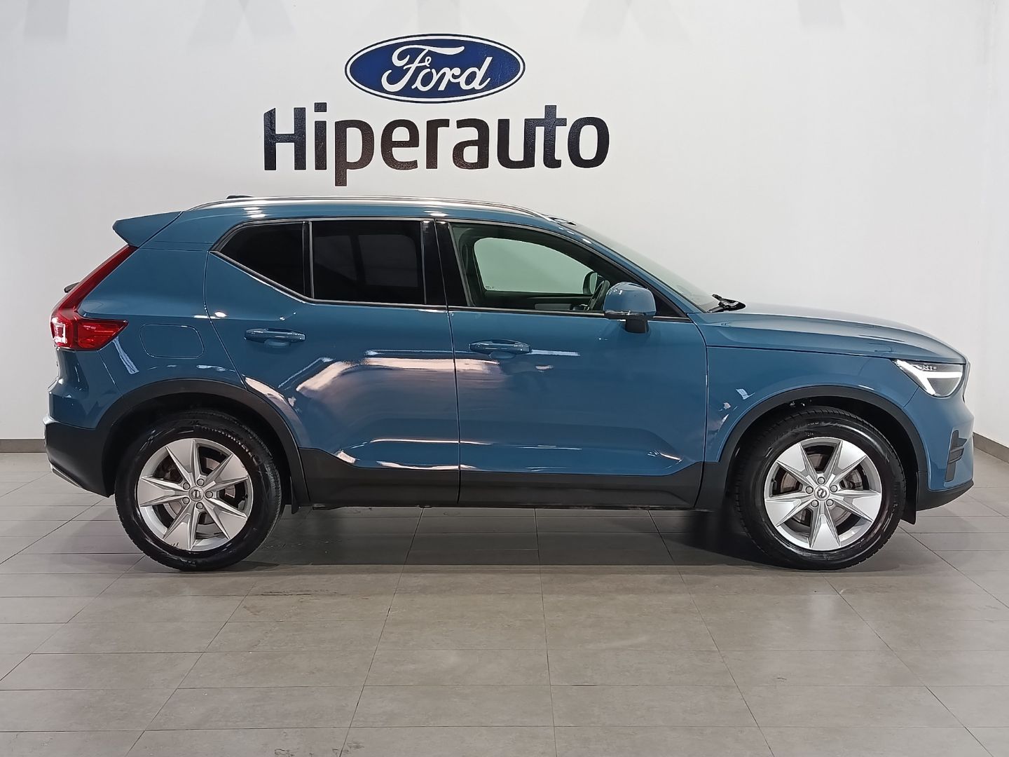 VOLVO XC40 HYBRID CORE 2.0 B3 163cv AT - Imagen 20