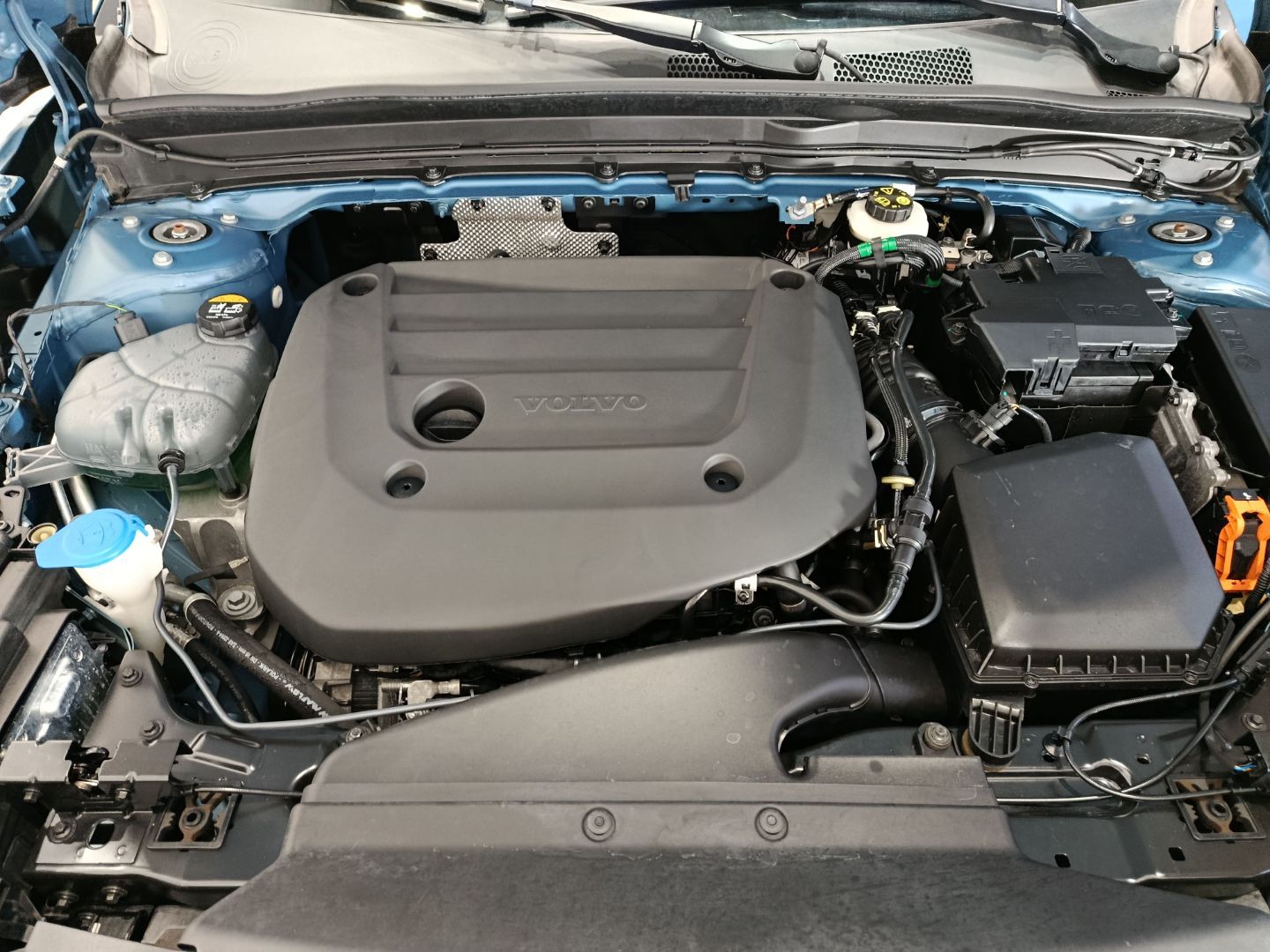 VOLVO XC40 HYBRID CORE 2.0 B3 163cv AT - Imagen 22