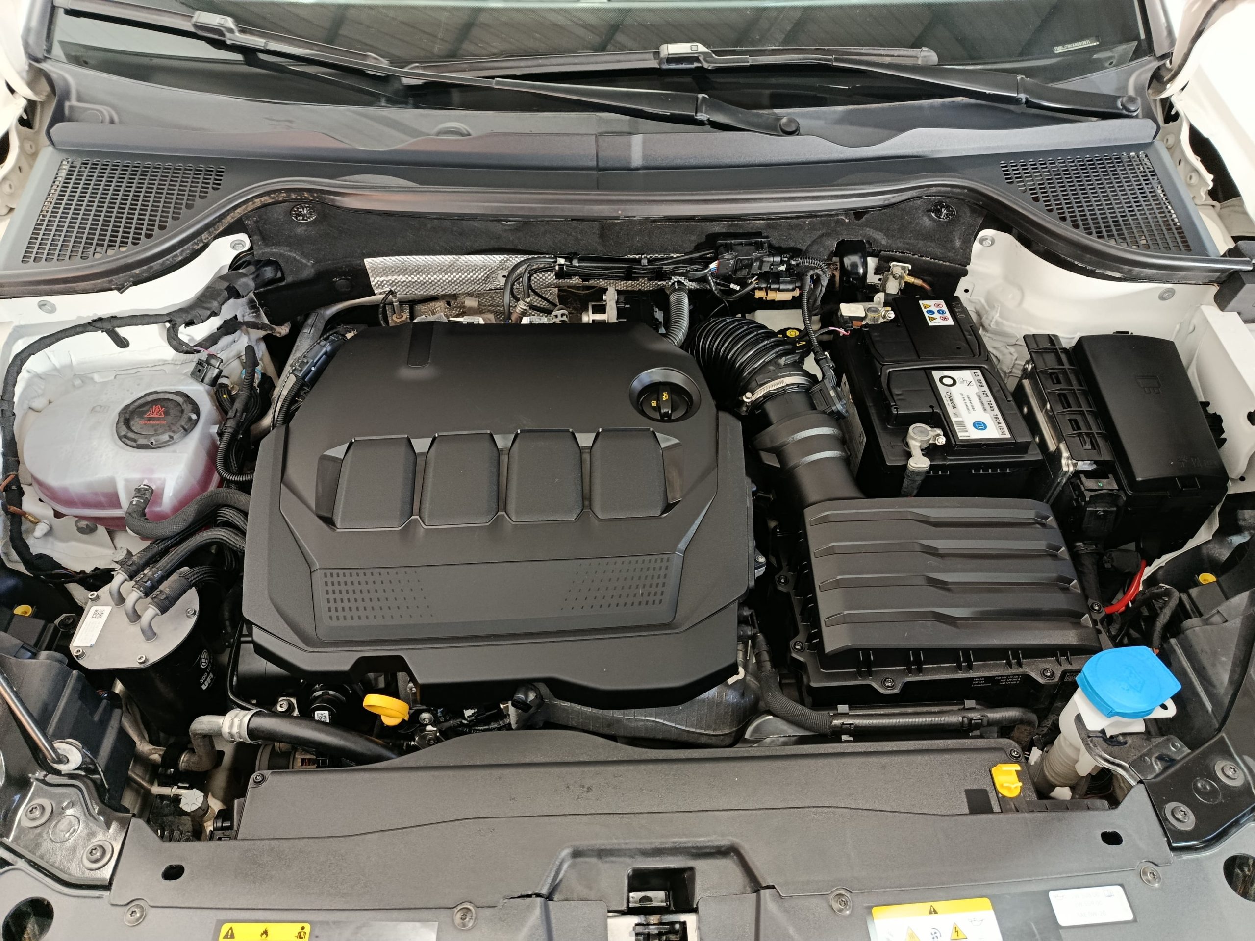 SKODA KAROQ 2.0TDI DSG 4X4 AMBITION 150CV - Imagen 25