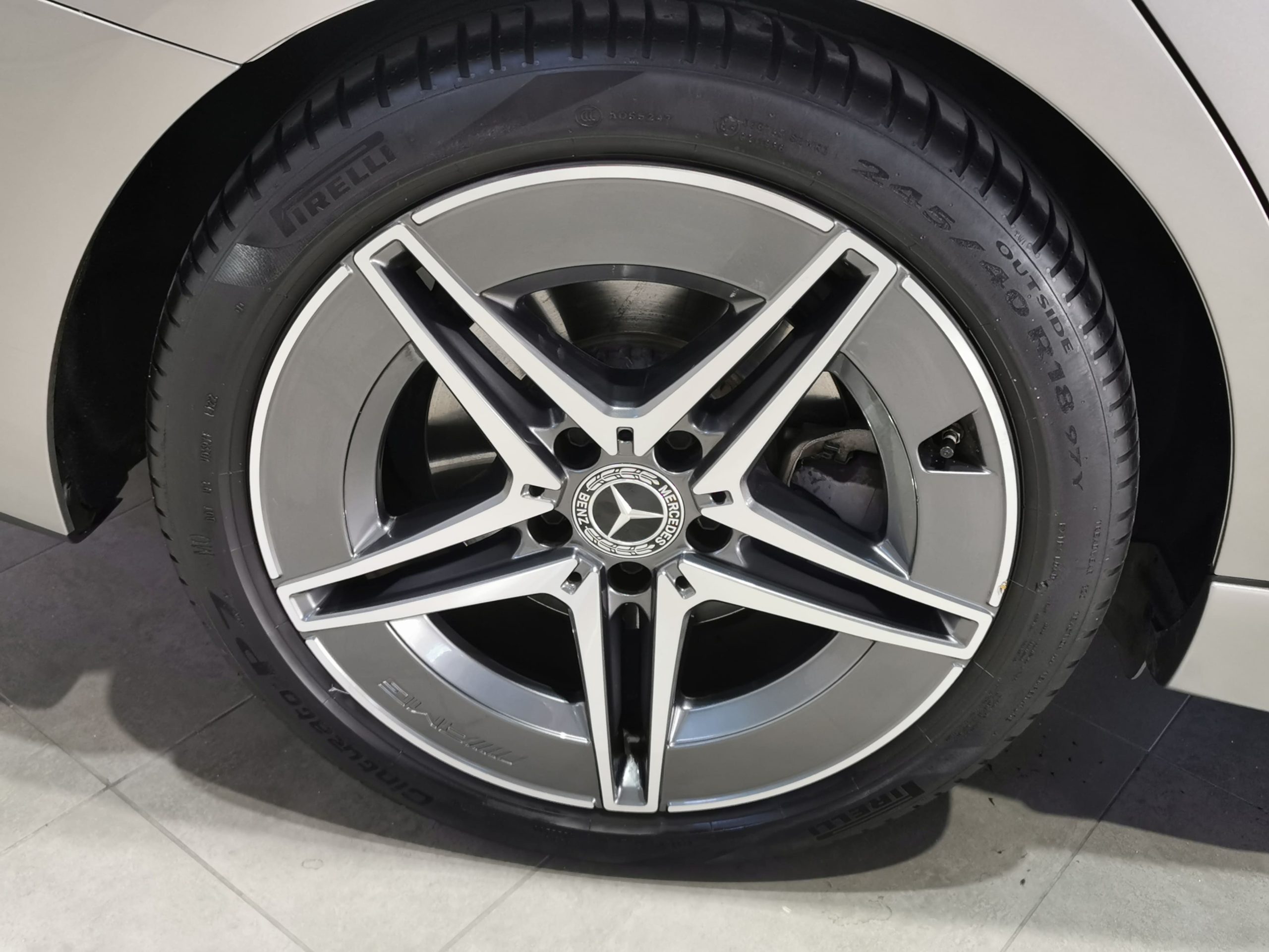 MERCEDES C 220d AMG LINE 200cv - Imagen 25
