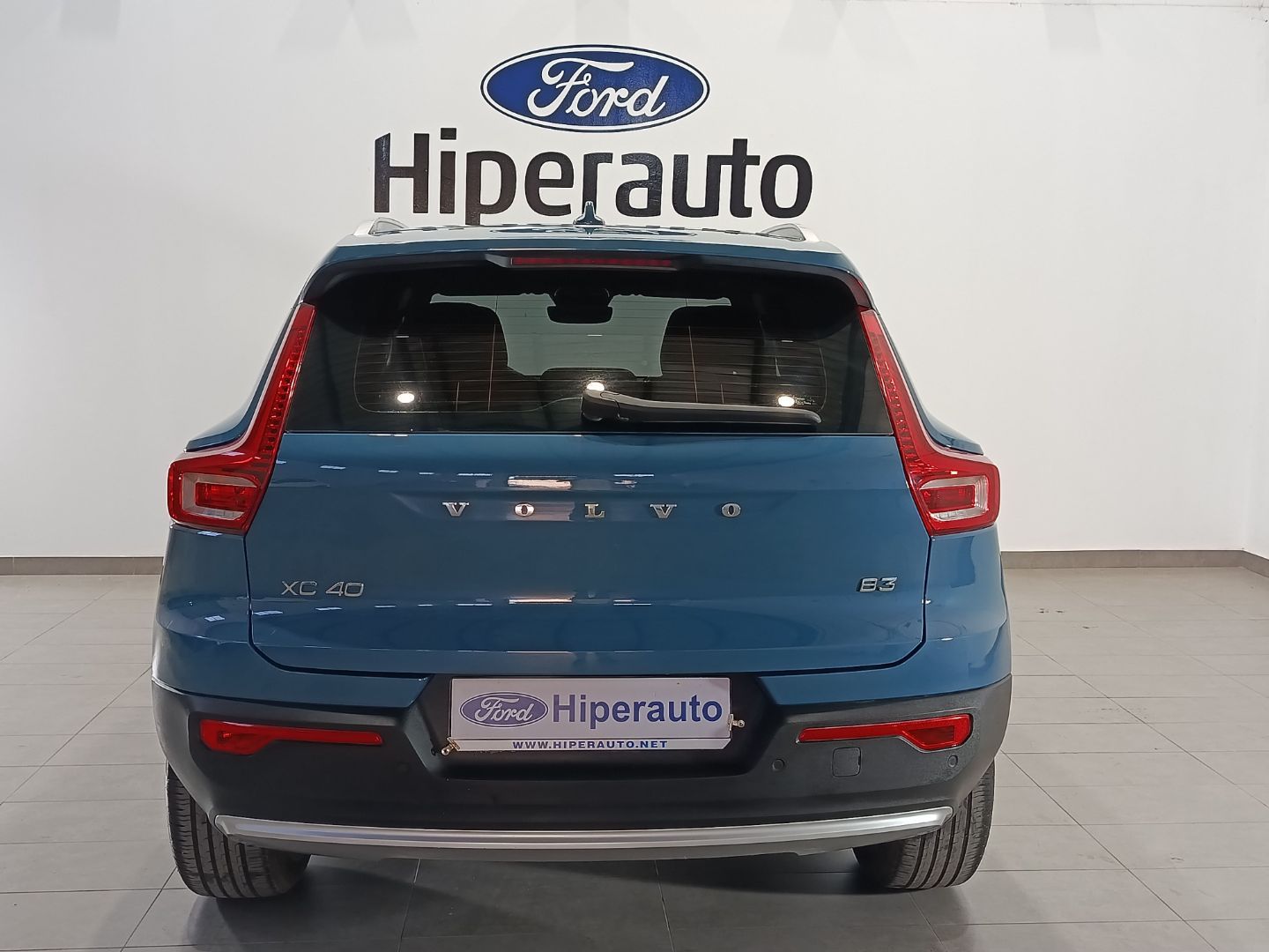 VOLVO XC40 HYBRID CORE 2.0 B3 163cv AT - Imagen 5