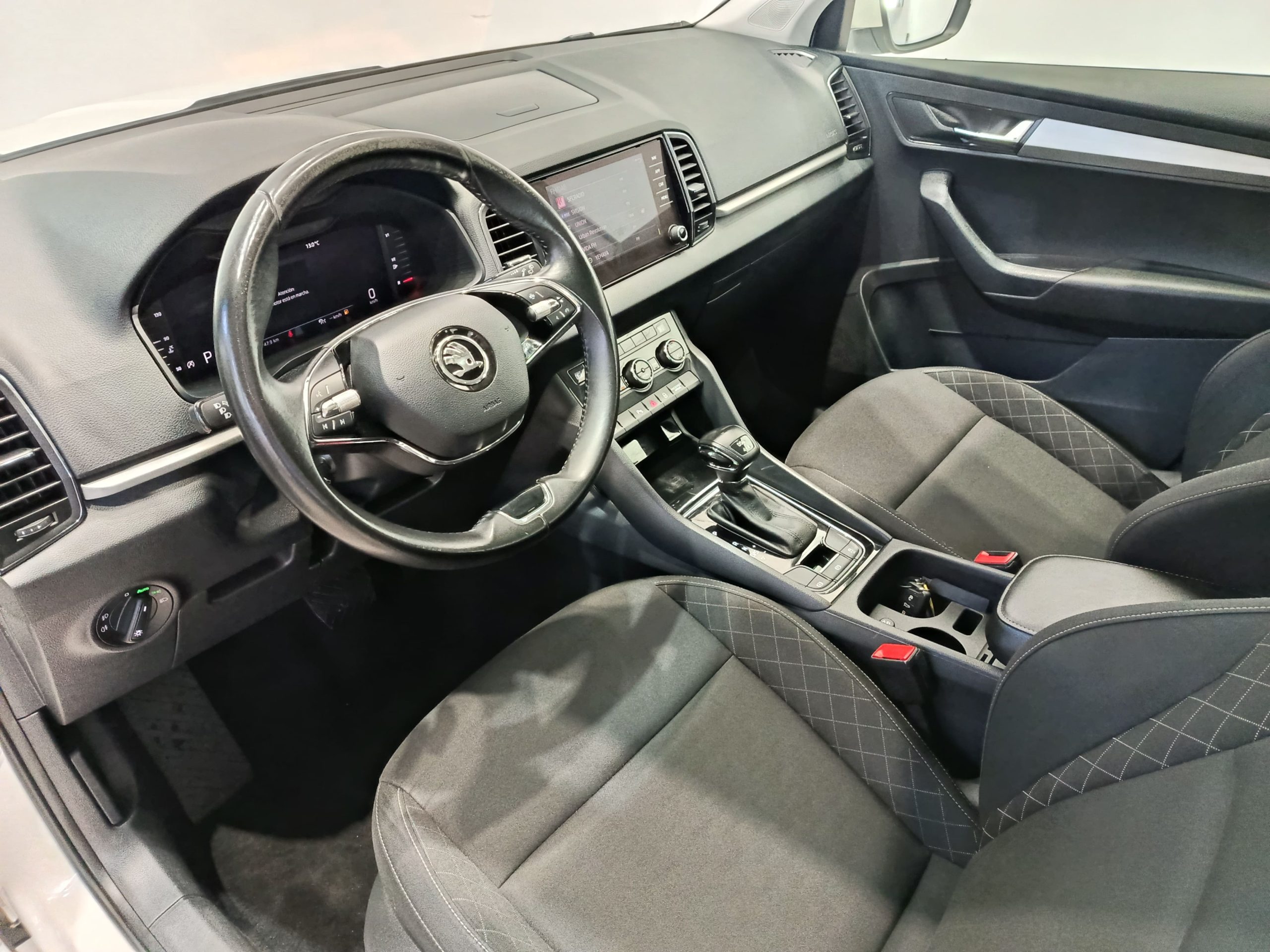 SKODA KAROQ 2.0TDI DSG 4X4 AMBITION 150CV - Imagen 9
