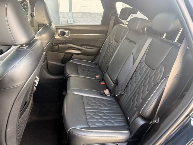 KIA SORENTO 1.6T HEV LUXURY EMOTION 4X4 7 PLAZAS 230CV - Imagen 10