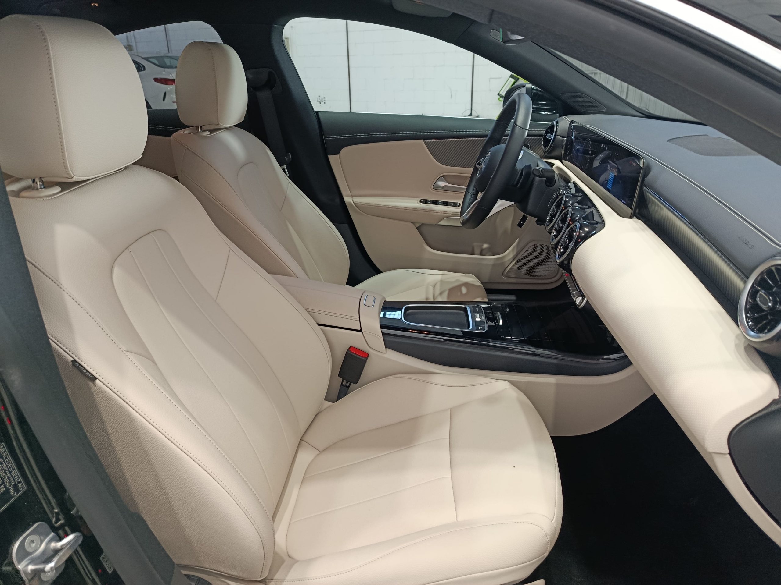 MERCEDES CLA250e 218cv AUTO - Imagen 13