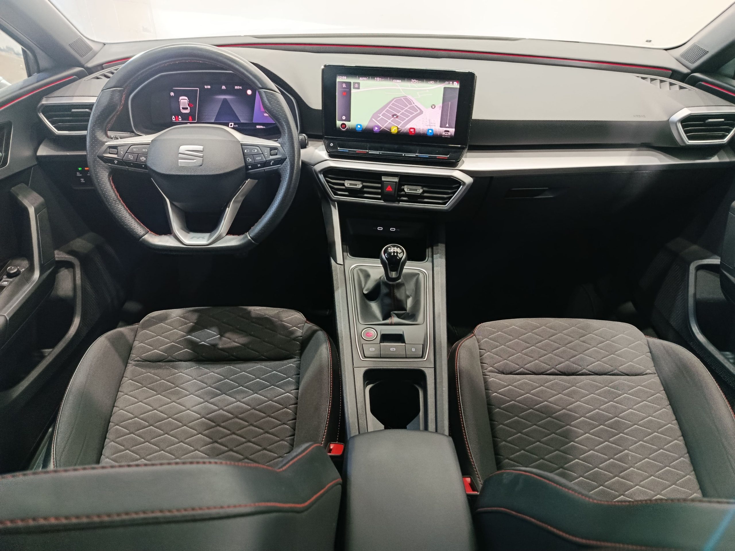 SEAT LEON FR 25 ANIVERSARIO 1.0TSI 110CV S&S MT6 - Imagen 15
