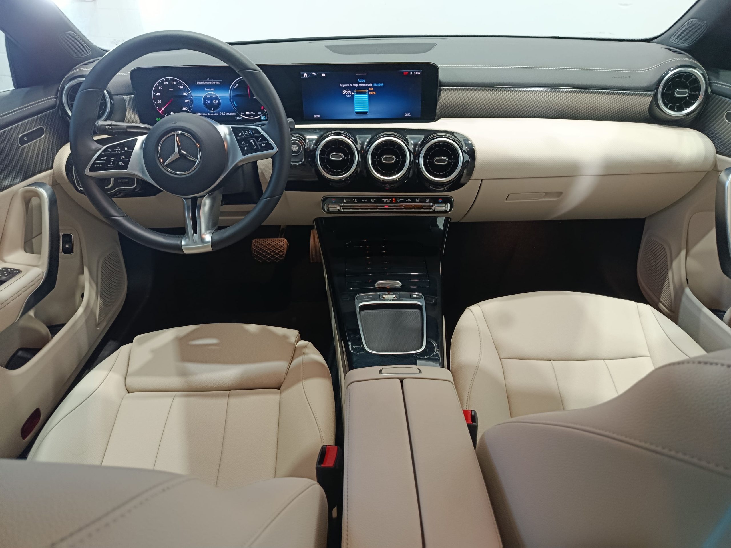 MERCEDES CLA250e 218cv AUTO - Imagen 15