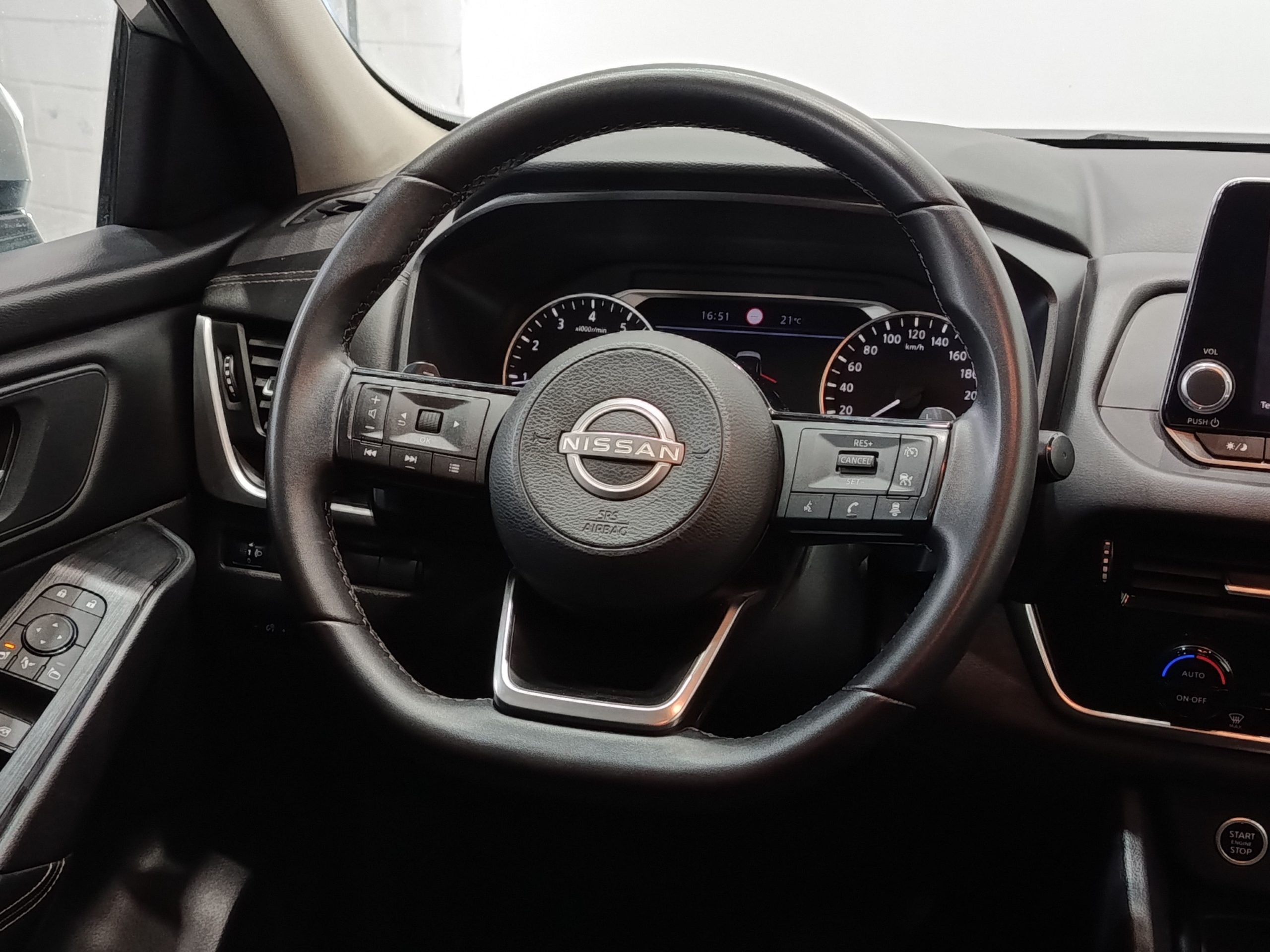 NISSAN QASHQAI 1.3DIG-T MHEV 158cv X-TRONIC - Imagen 15