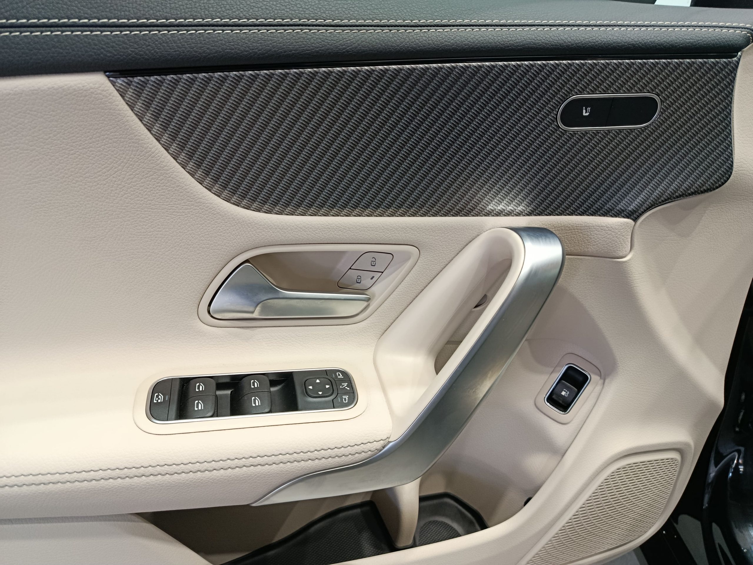 MERCEDES CLA250e 218cv AUTO - Imagen 18