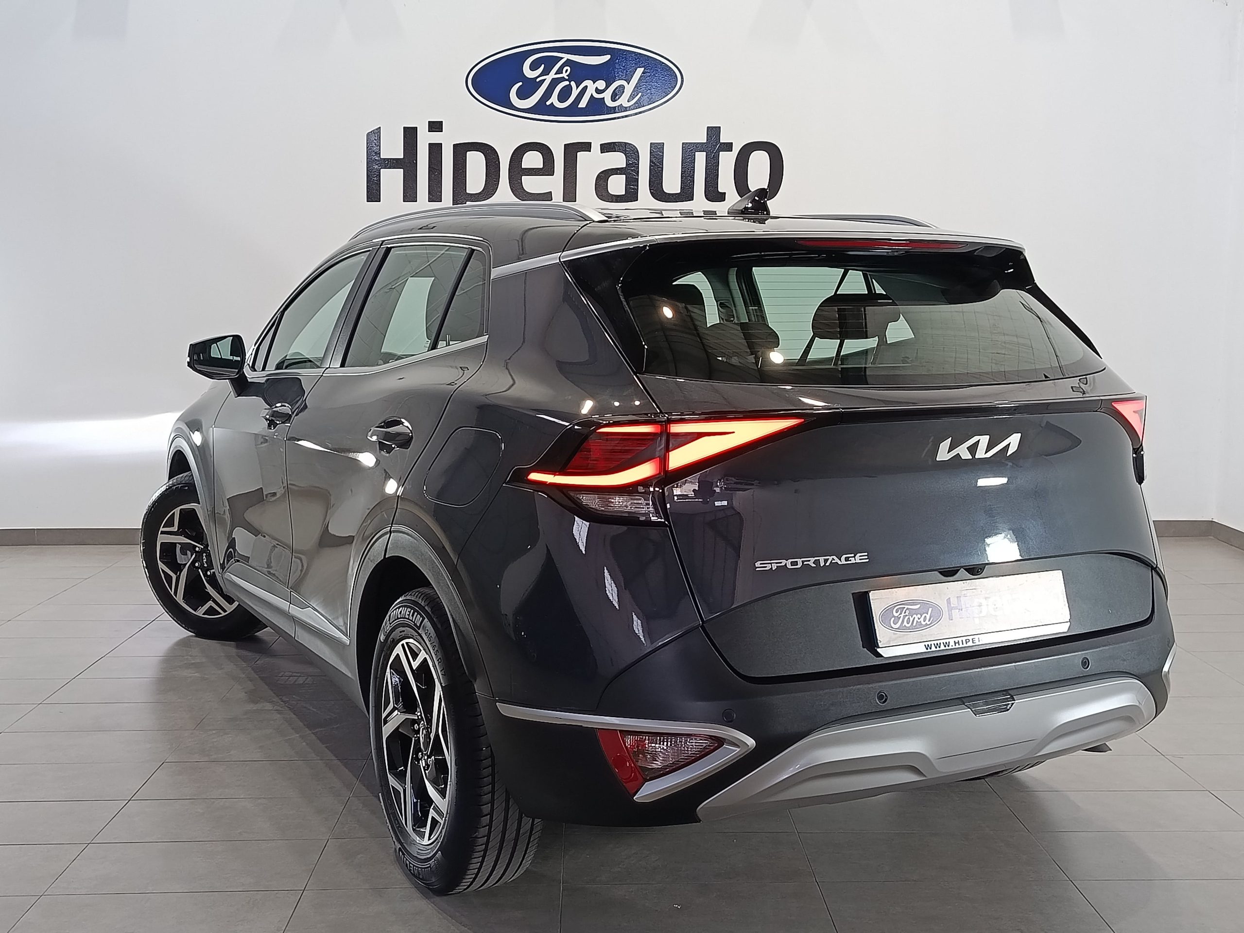 KIA SPORTAGE 1.6T MHEV BUSINESS DCT 160CV - Imagen 6