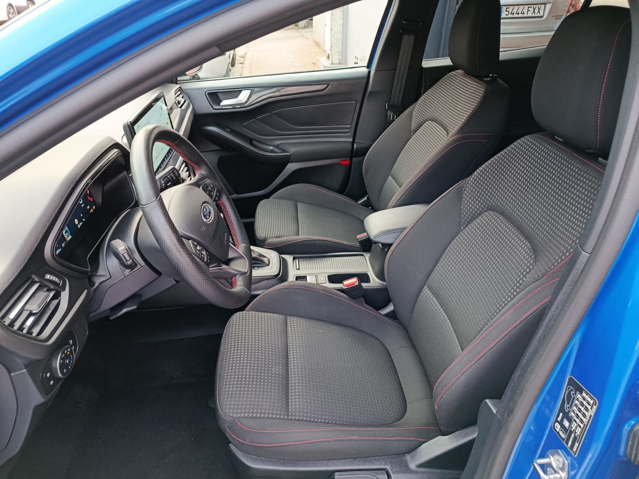 FORD FOCUS ST-LINE 1.0ECOBOOST MHEV 155CV AUTO - Imagen 8