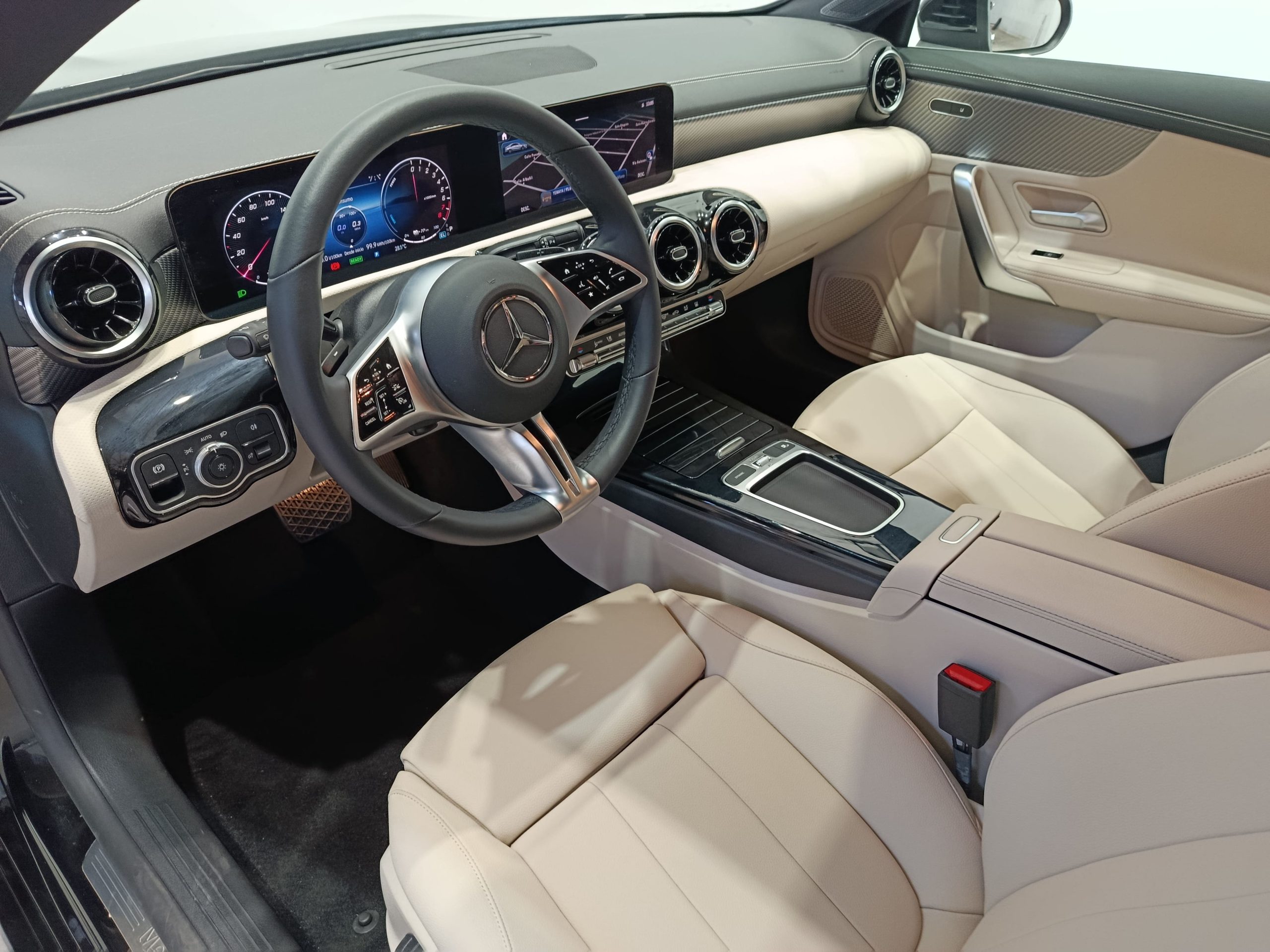 MERCEDES CLA250e 218cv AUTO - Imagen 9