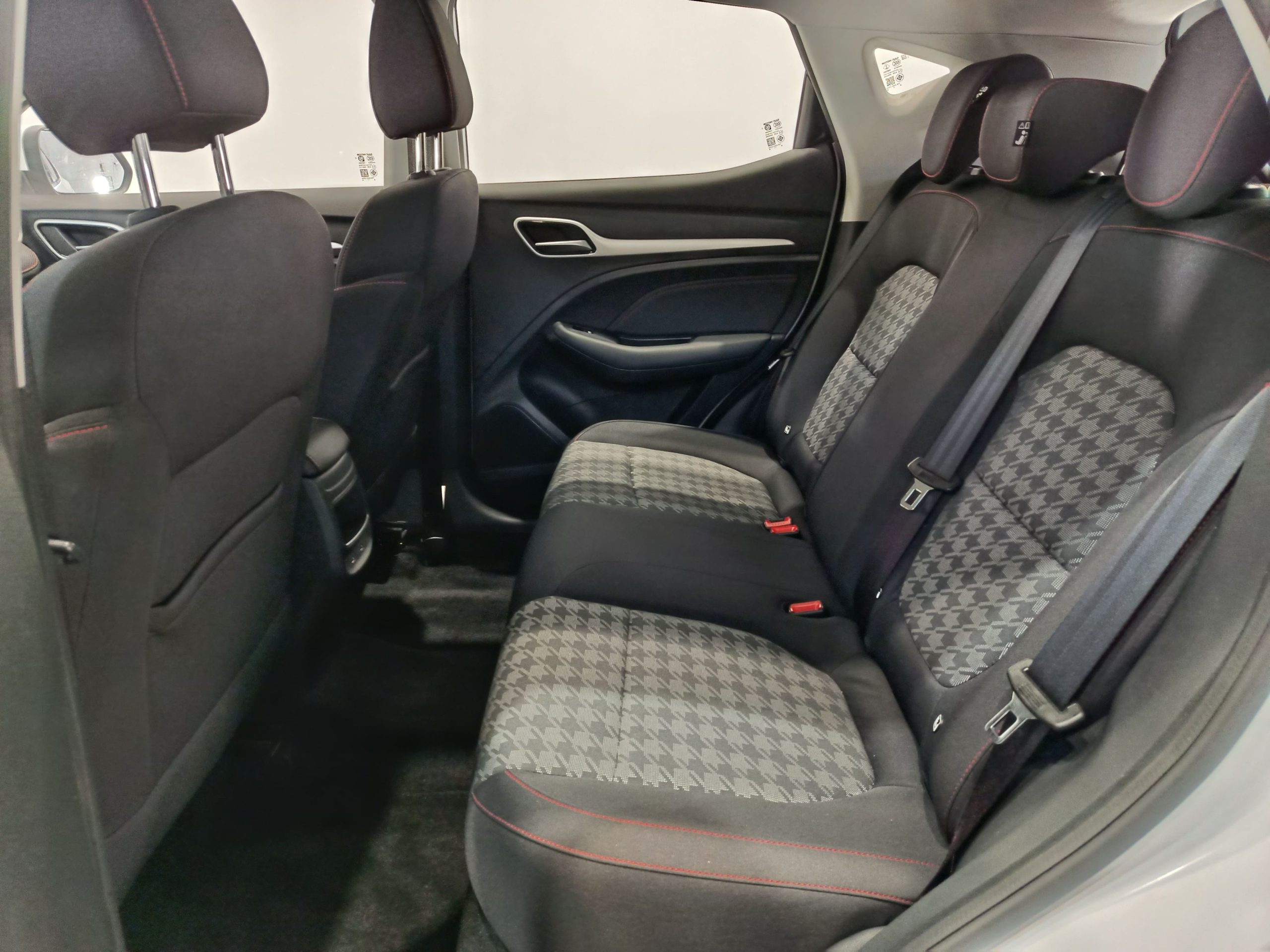 MG ZS 1.5 CONFORT 106CV - Imagen 9