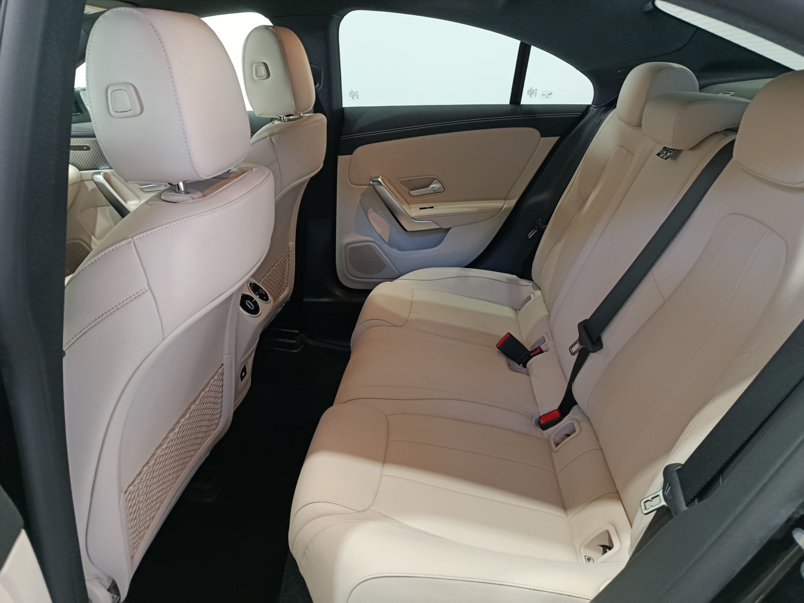 MERCEDES CLA250e 218cv AUTO - Imagen 10